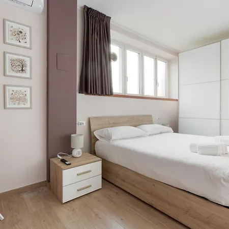 Guesthost - Affori M3 Modern And Cozy * 밀라노