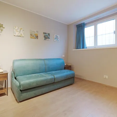 Guesthost - Affori M3 Modern And Cozy Διαμέρισμα